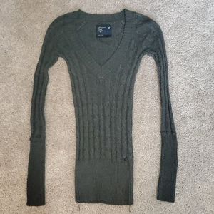 AE Gray Knit V-Neck Sweater